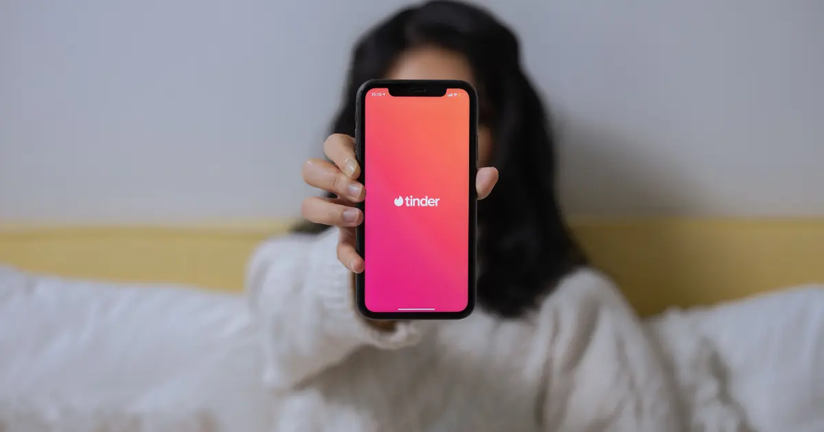 Tinder - Smartphone Battery Draining App